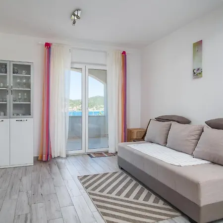 Skoro Apartment *